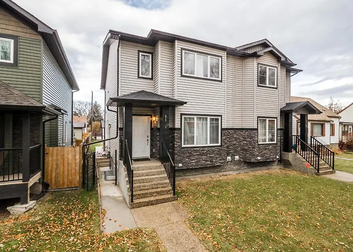 Vibrant Modern Oasis - Free Parking, Netflix, Fast Wi-Fi - Long Stays Welcome